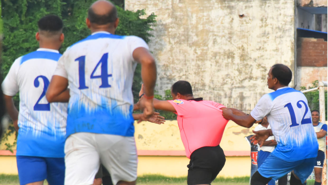 In Gorakhpur,Players chased the referee after a wrong decision in a football match