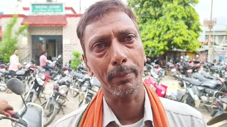 UP: Cousin brothers riding a bike died after being hit by a Scorpio
