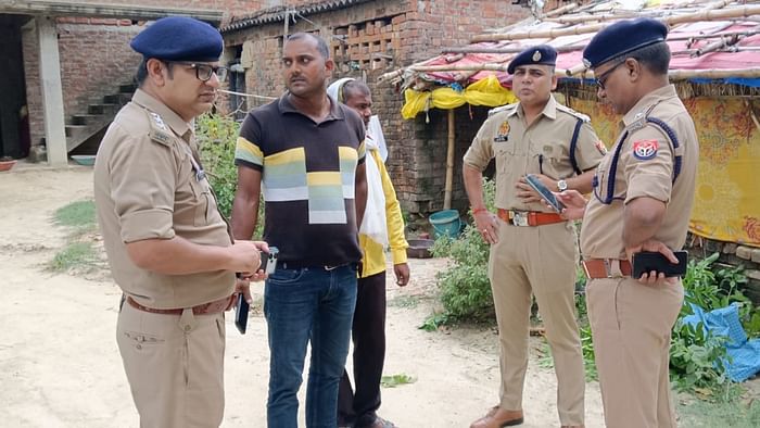 Ghazipur triple murder case Nine bows were made on father, seven on sister and three on mother By Son