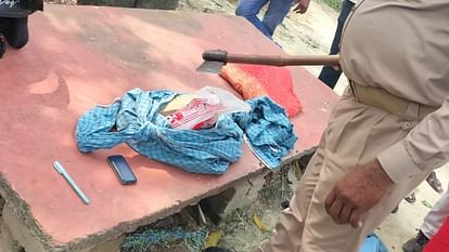Ghazipur triple murder case Nine bows were made on father, seven on sister and three on mother By Son