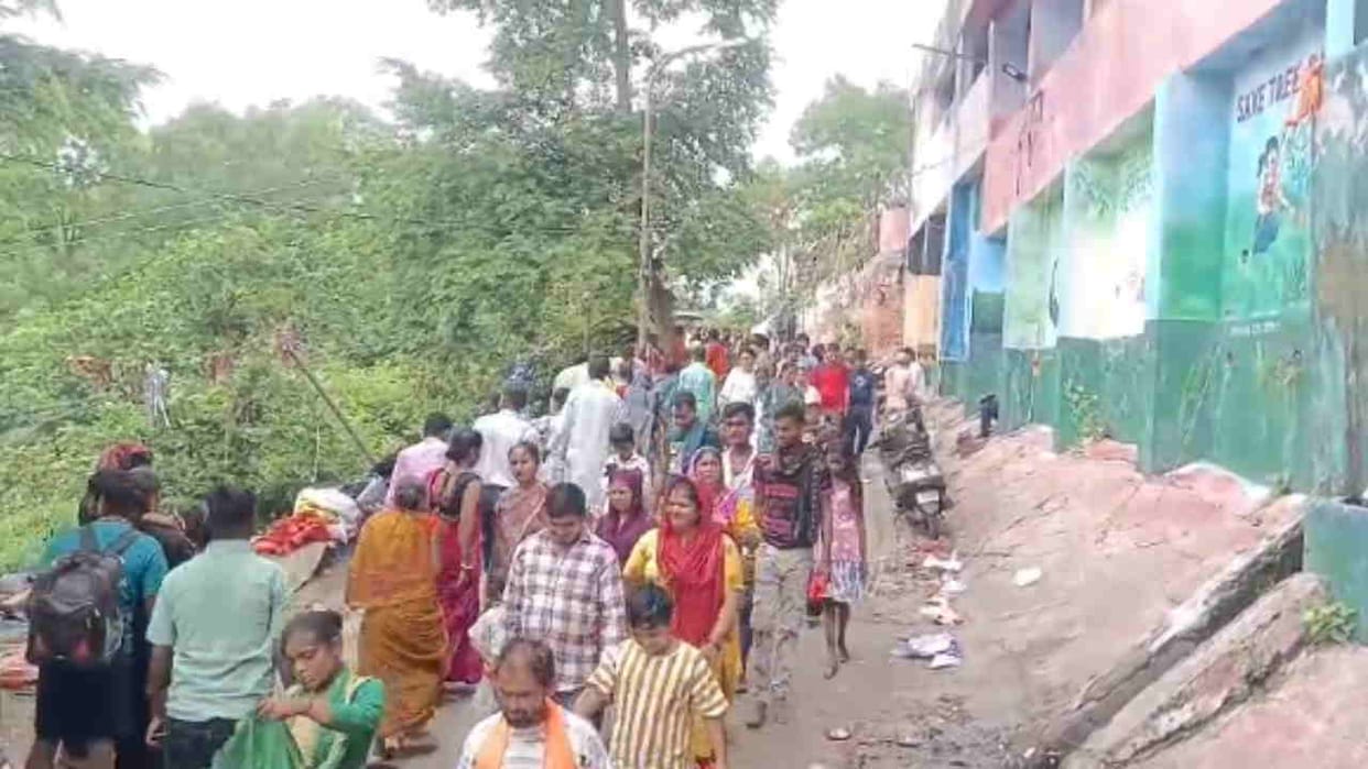 Haridwar stampede Even after the accident crowd of devotees is gathering in Mansa Devi temple