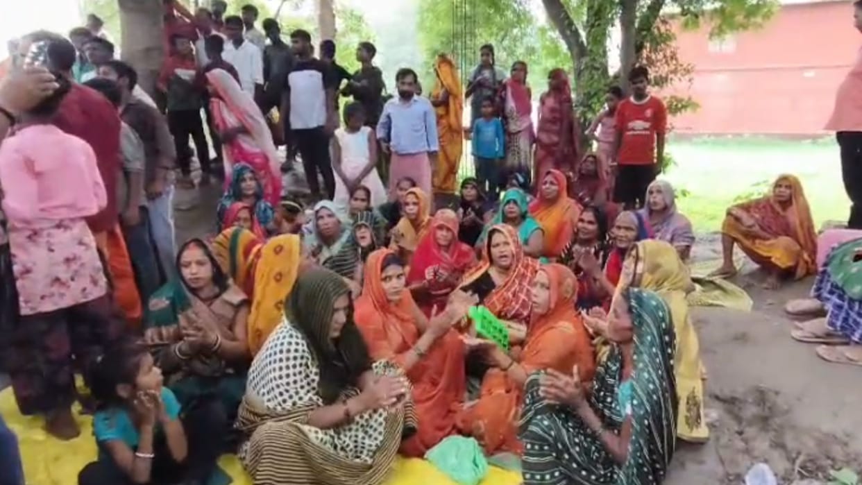 Controversy over finding Shivling in Muslim land in Chandauli