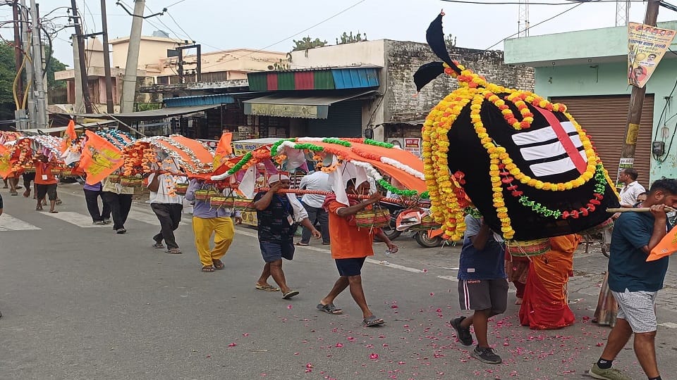 251 feet long Kanwar Yatra became center of attraction
