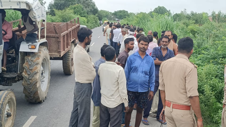 UP: Village Pradhan's body found in bushes, family accused of murder by beating