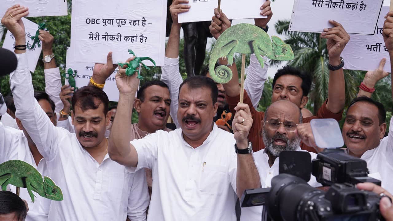 Monsoon session begins: Congress targets the government over OBC reservation, protests with a symbolic chamele