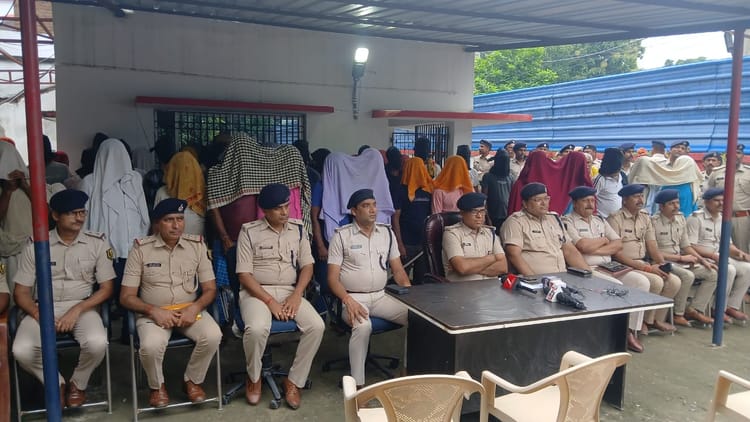 Bihar News: भयमुक्त चुनाव के लिए पकड़े गए 80 वारंटी और वांटेड अपराधी, पुलिस ने की कार्रवाई