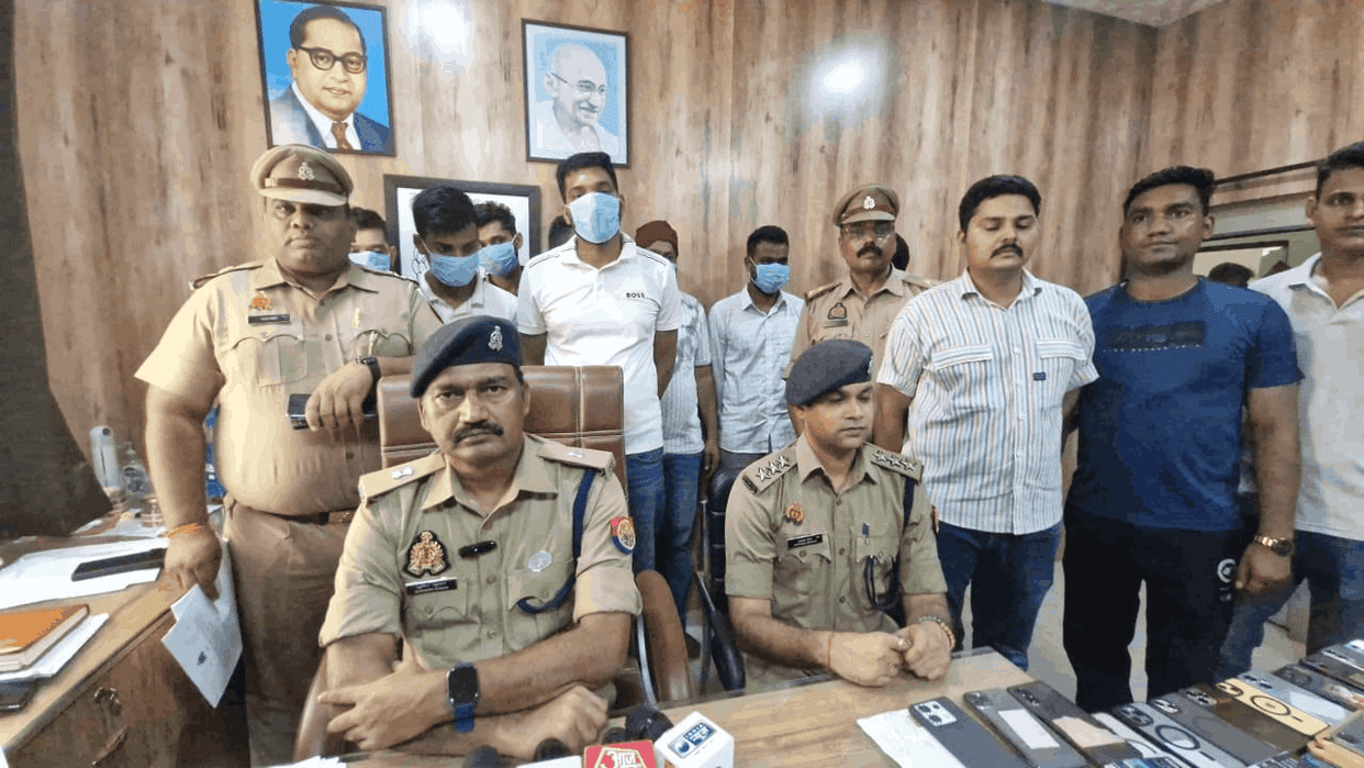 fraud company exposed and eight accused arrested in greater noida
