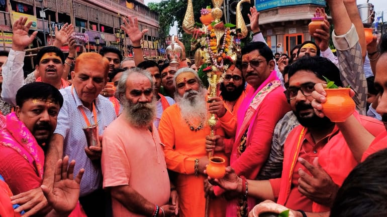 Sawan Somvar 2025 Bam-Bam resounded Baba vishwanath will be anointed with the water of Rameswaram