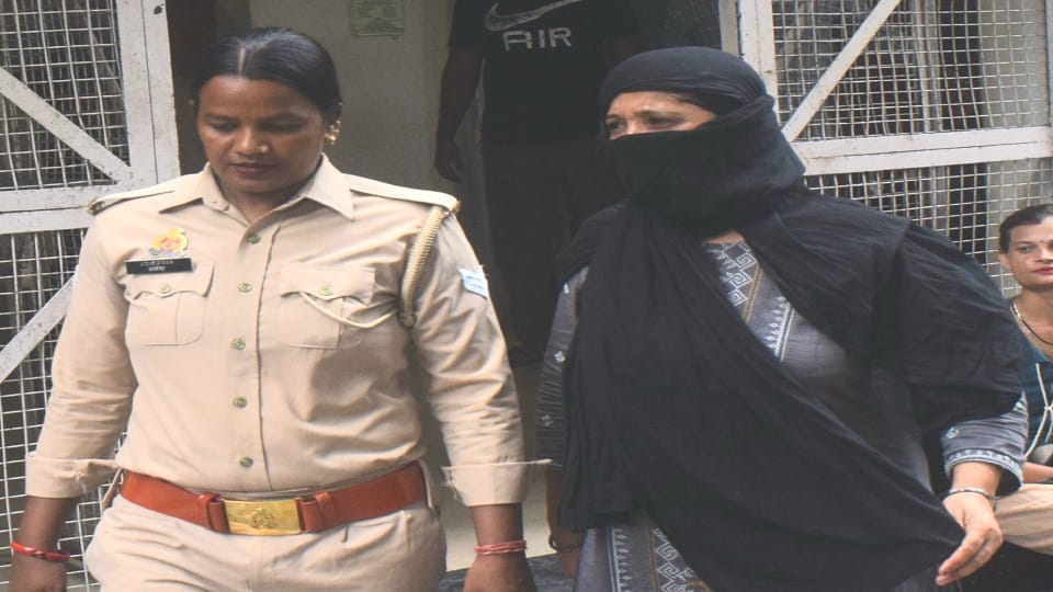 Meerut: Court awarded this punishment to four including wife and lover who murdered her husband