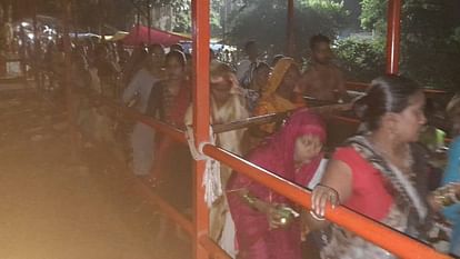 Two dead and seven critical in stampede at Awsaneshwar temple in Barabanki total 38 injured
