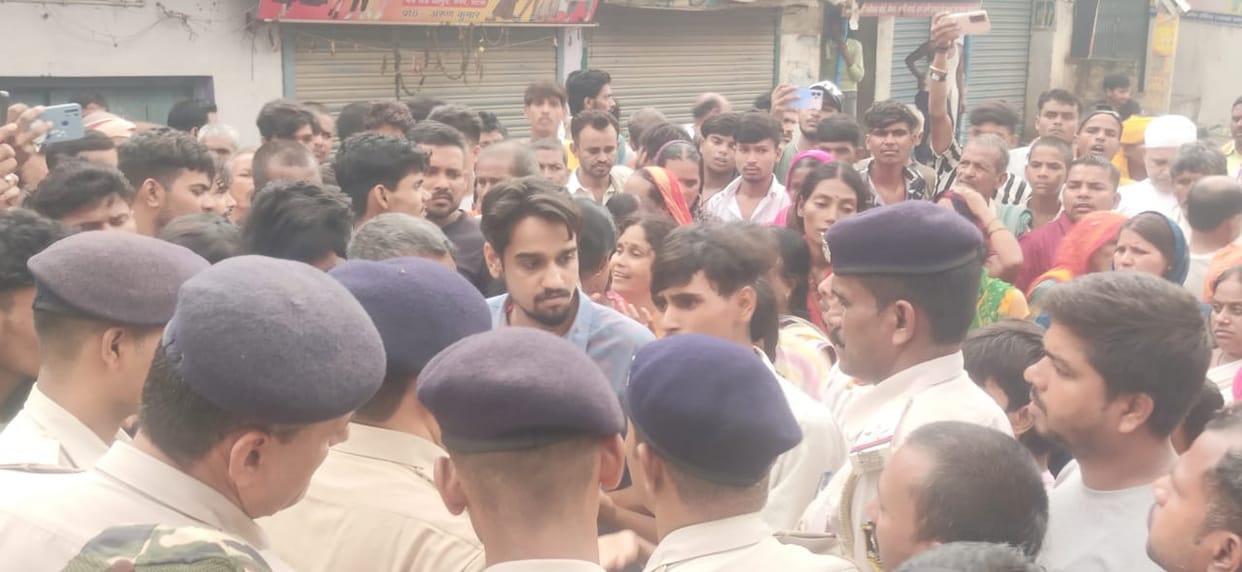 Bihar News: Ruckus on the road in protest against the murder of a youth in Patna,  Bihar Police Investigation