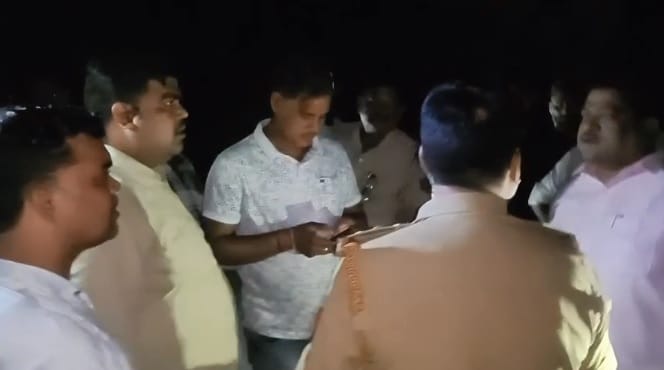 Kanpur Loot Police border dispute gave robbers chance to escape business leader angry said this big negligence