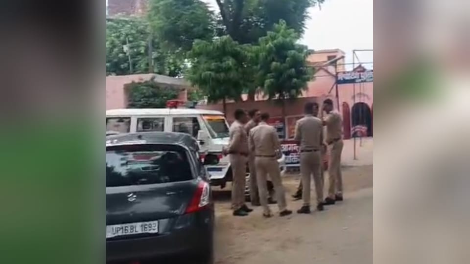 Bijnor Murder: Wife stabbed to death by drunk husband in Najibabad, accused arrested
