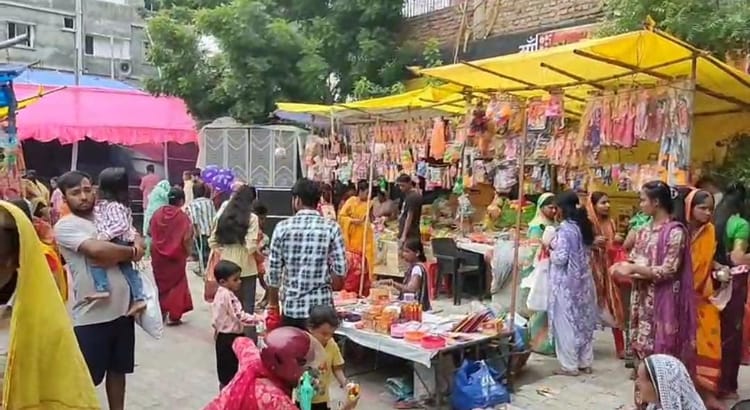 Bihar: धूमधाम से मनाया जा रहा नाग पंचमी का पर्व, शहर से गांव तक दिखा आस्था का उत्साह; उमड़े श्रद्धालु