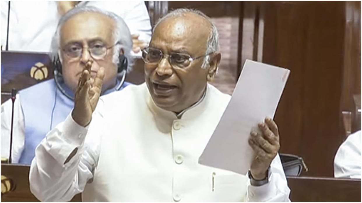 Congress Mallikarjun Kharge got angry over PM Modi's absence in Rajya Sabha News In Hindi