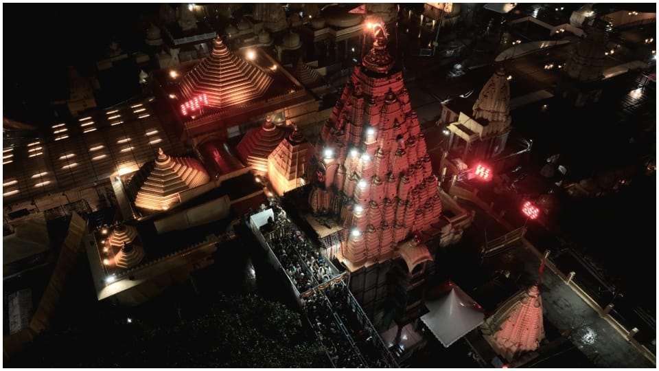 Massive Crowd at Ujjain's Nagchandreshwar Temple on Nag Panchami 2025 see photos