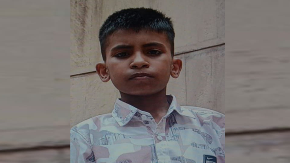Kanpur: Sixth class student went to school wearing chain, committed suicide after coming home