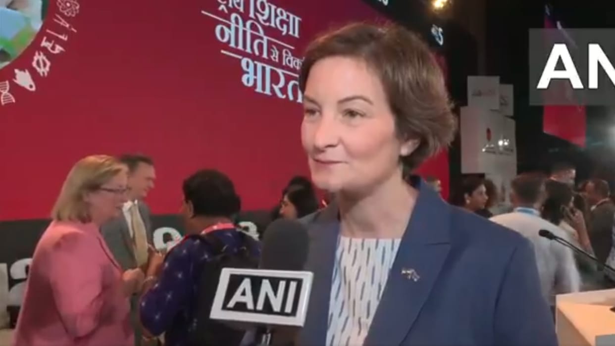 Bristol University campus to open in India British High Commissioner Scott expressed happiness