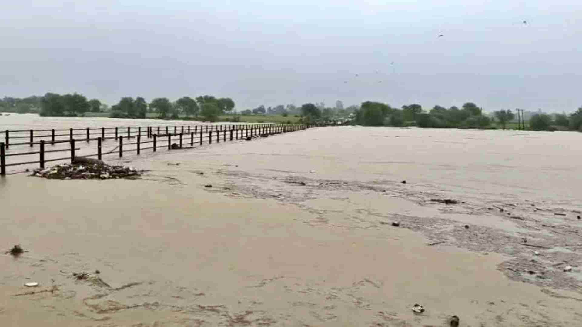 Guna News: Due to rain, flood-like situation in the villages of Guna and Jhansi border, the army took charge