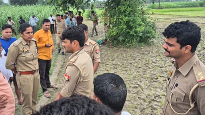 Azamgarh Two people died Young man committed suicide and dead body found hanging from noose