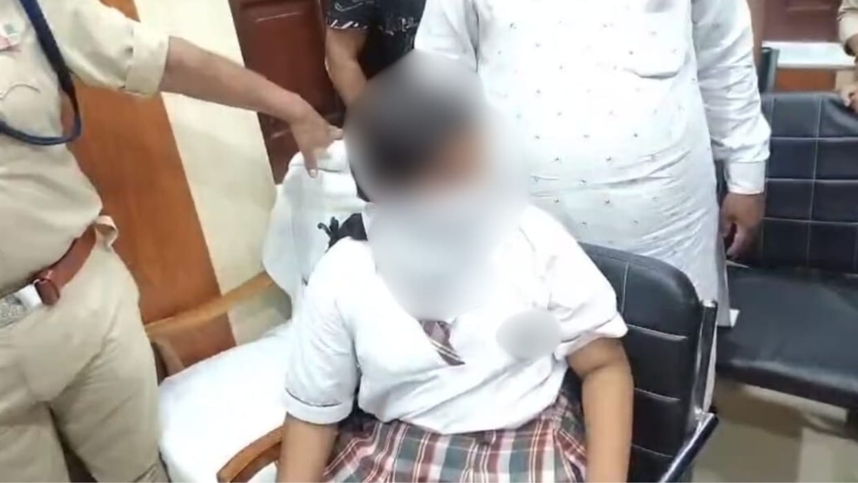 Ranchi: Police recovered the kidnapped student in two hours  90 places in 10 districts showed effect