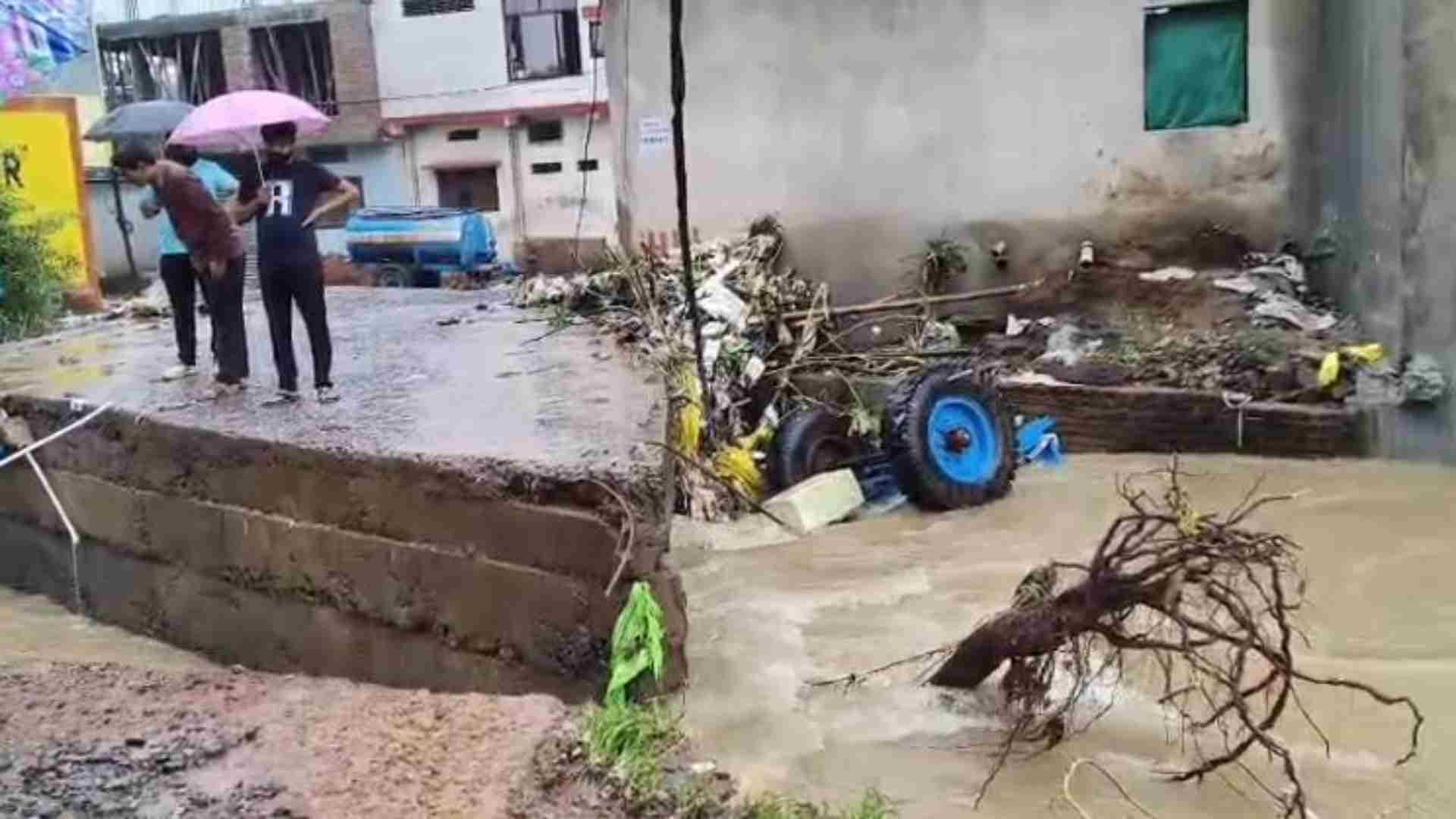 Guna News: Due to rain, flood-like situation in the villages of Guna and Jhansi border, the army took charge