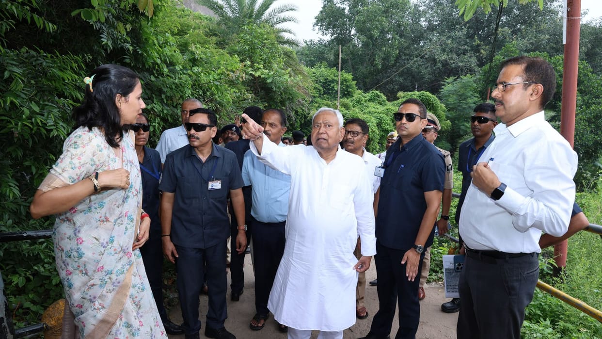 Bihar: CM Nitish took stock of the development work in Barabar area of Jehanabad
