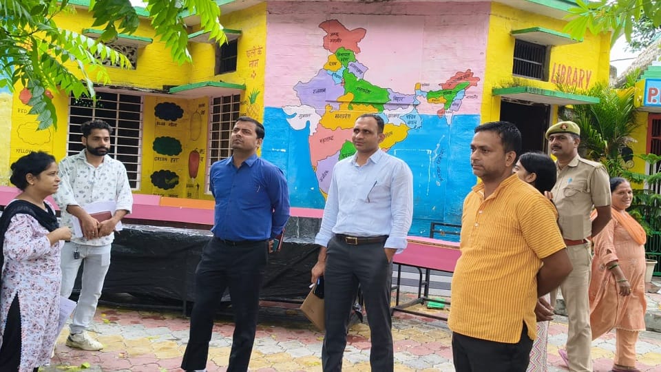 Shamli: The principal made the students take off their clothes in the entire class