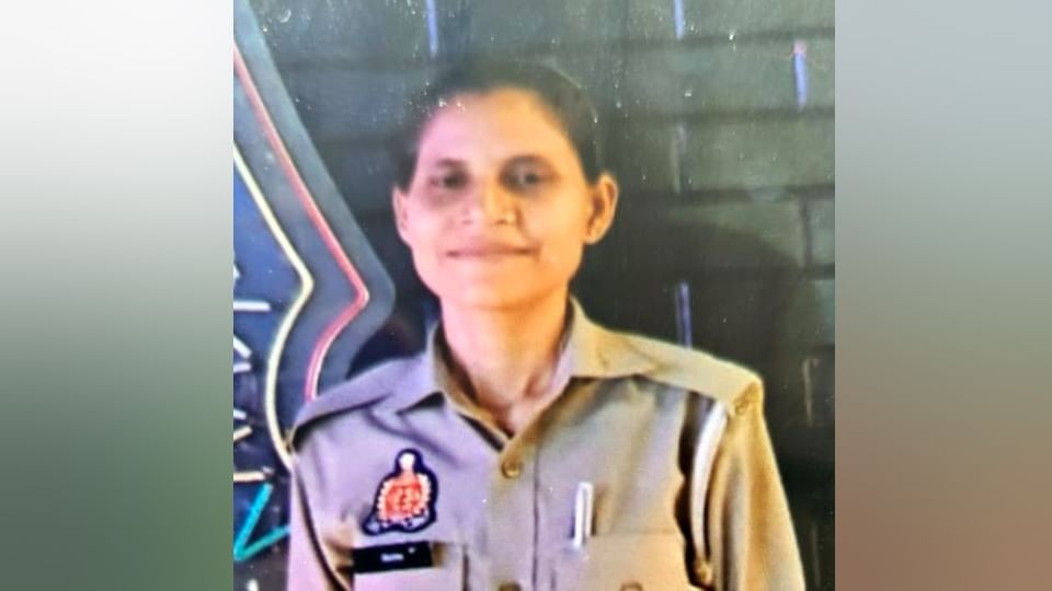 UP POLICE Female constable murder in Barabanki body found in field Vimlesh was missing for three days