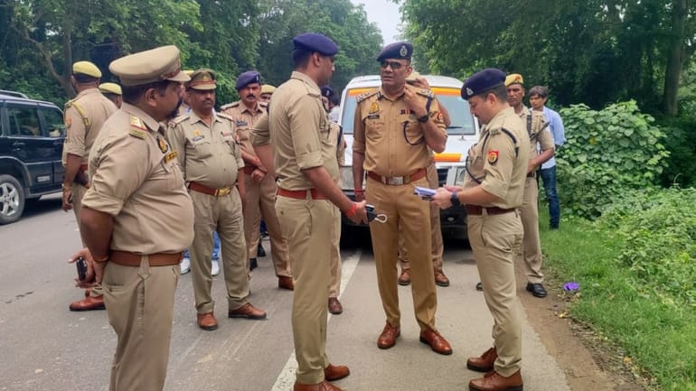 UP POLICE Female constable murder in Barabanki body found in field Vimlesh was missing for three days