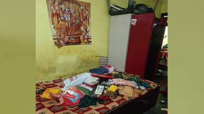 Kanpur: Lakhs of rupees stolen in broad daylight by breaking the locks of a closed house