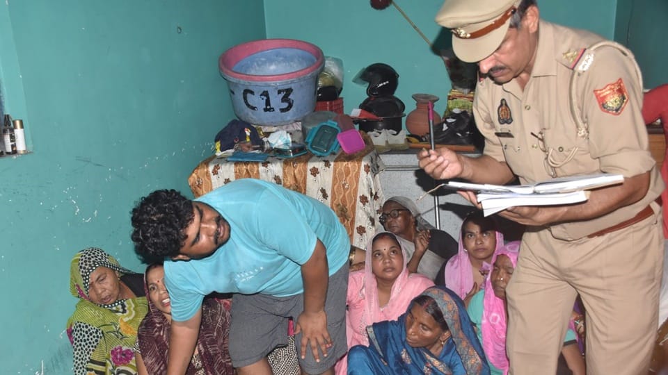 Chetan Saini suicide case Son and daughter weeping remembering their father