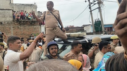Chaos in Bijnor: Two brothers who came to meet their fiancees, were beaten by mob thinking they were thieves