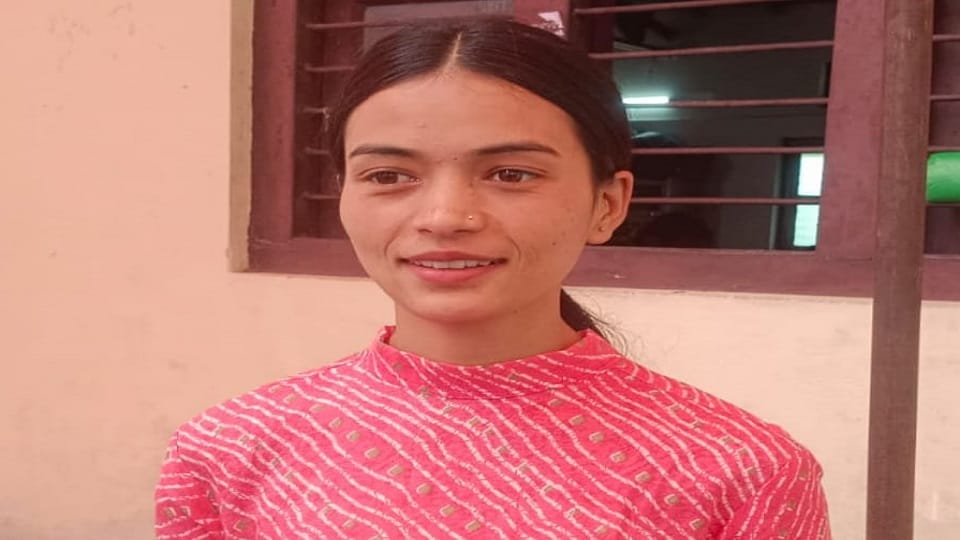22 year old Isha became Pradhan in Queer Jimmies munsiyari