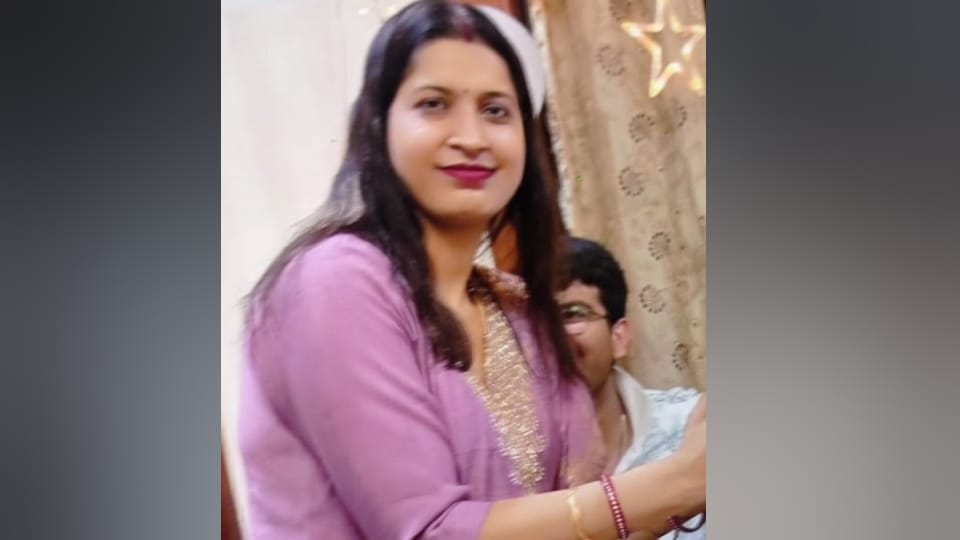 ASP wife suicide Case FIR filed against ASP Mukesh Pratap for murder parents siblings are also among  accused