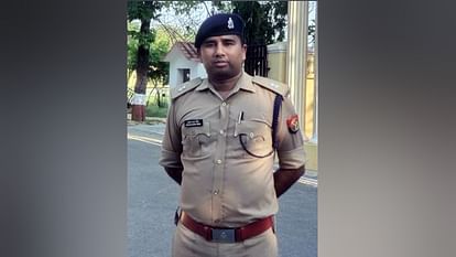 UP: 'तू पागल, तेरा बेटा पागल...', पत्नी से ये बात कहते थे ASP, इस कारण होती थी दंपती में खटपट; महिला ने दी जान ASP wife committed suicide in Lucknow Allegation ASP used to say to his wife you are crazy, your son is crazy