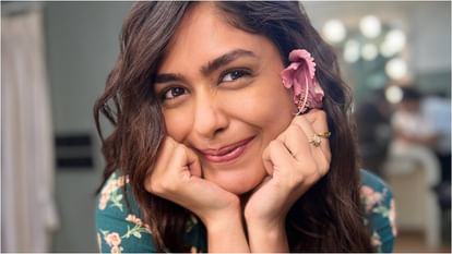 Mrunal Thakur Birthday: Know About actress career famous movies tv show education and Life Story Net worth