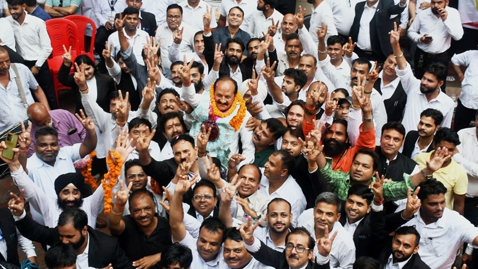Moradabad Bar Election Result: Anand Mohan became President, Kapil Gupta became General Secretary