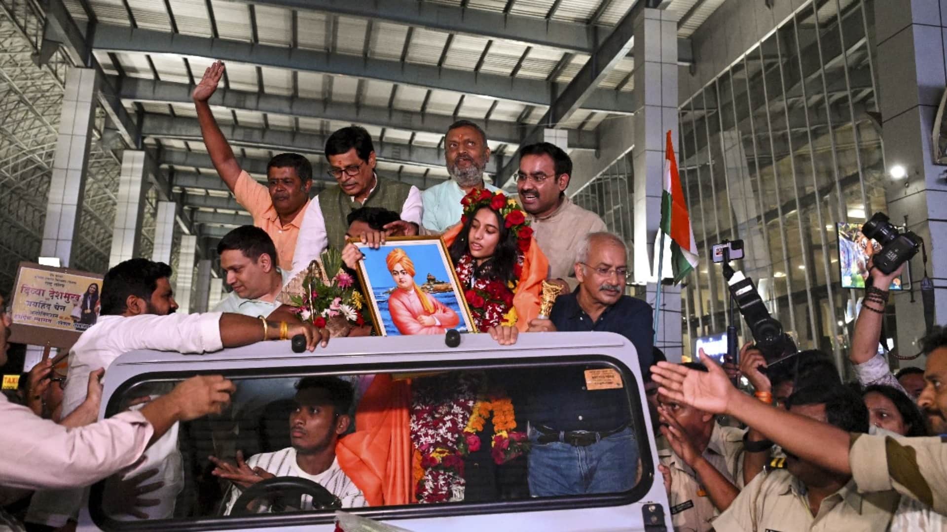 World women chess champion Divya returned to Nagpur credited family and coach for victory