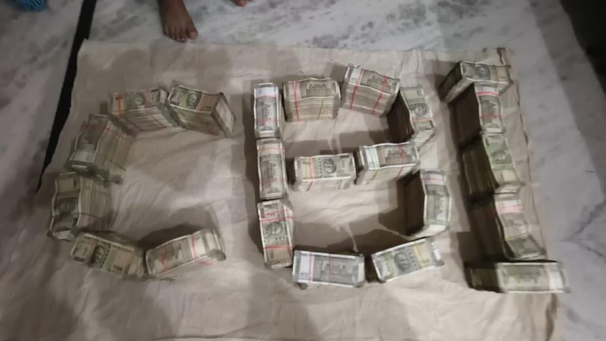Rajasthan: PWD Engineer Caught Taking Bribe, CBI Raids in Delhi and Jaipur Recover ₹1.60 Crore