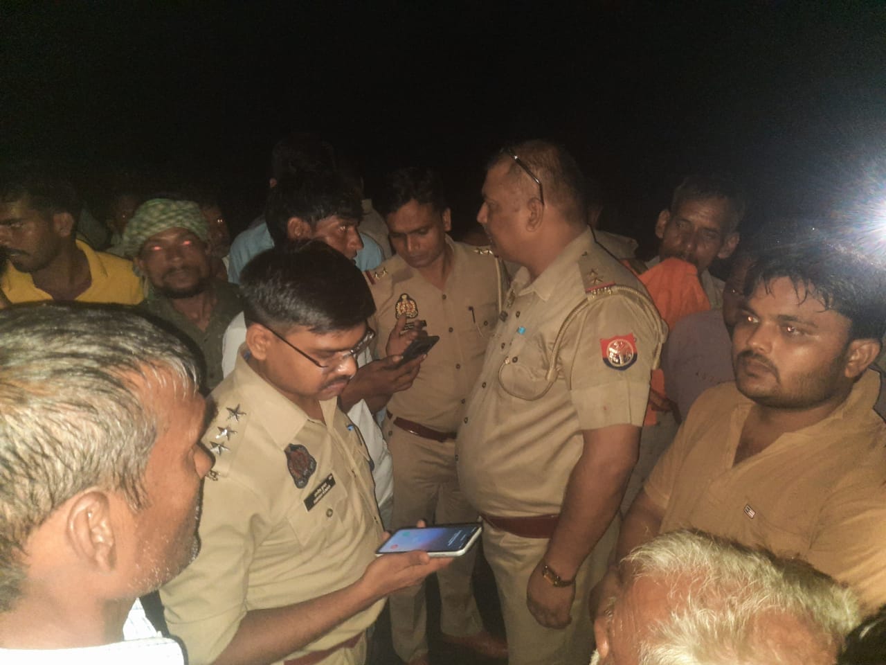 Three friends riding bike died in road accident at Narkhi in Firozabad