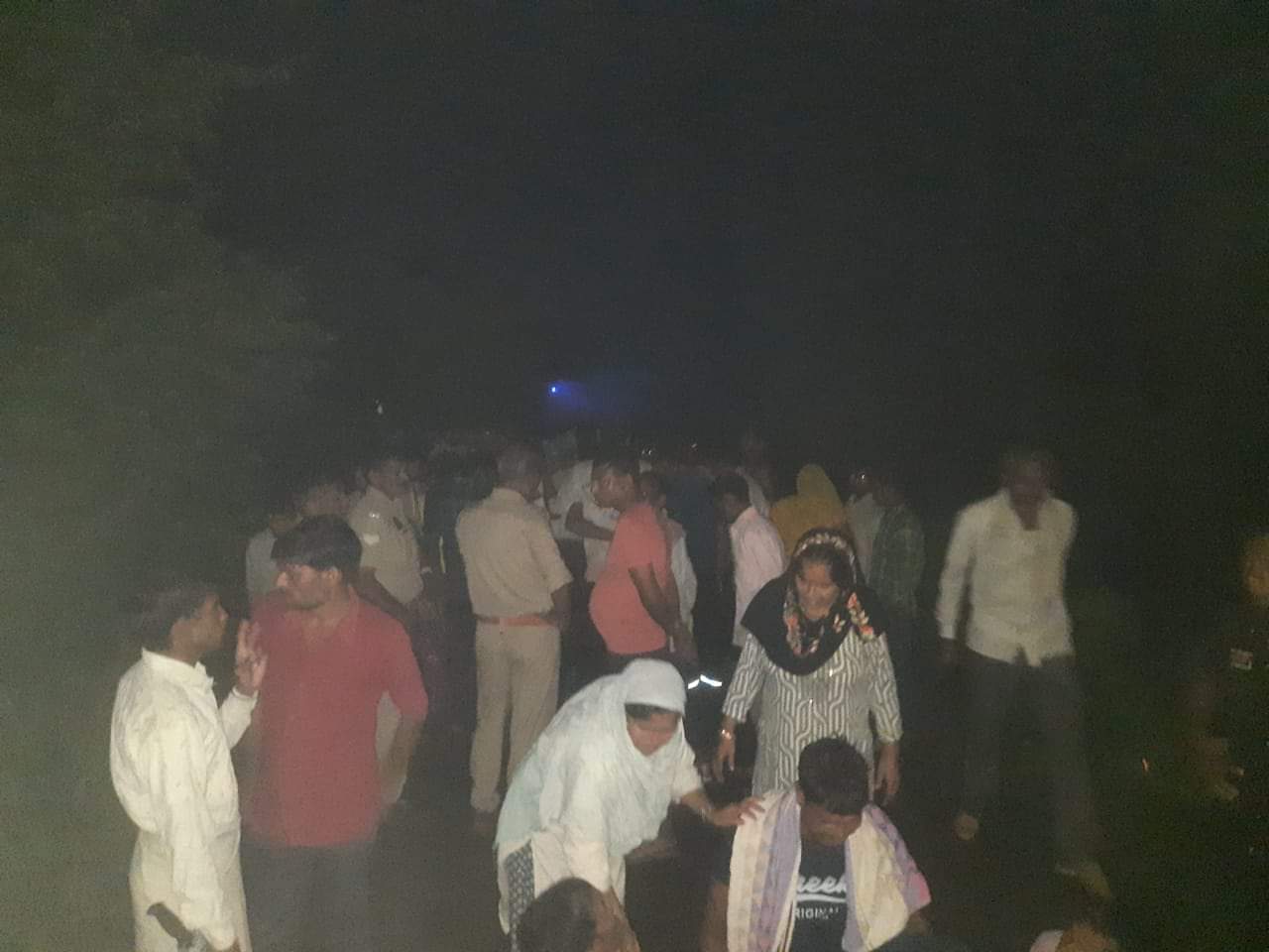 Three friends riding bike died in road accident at Narkhi in Firozabad