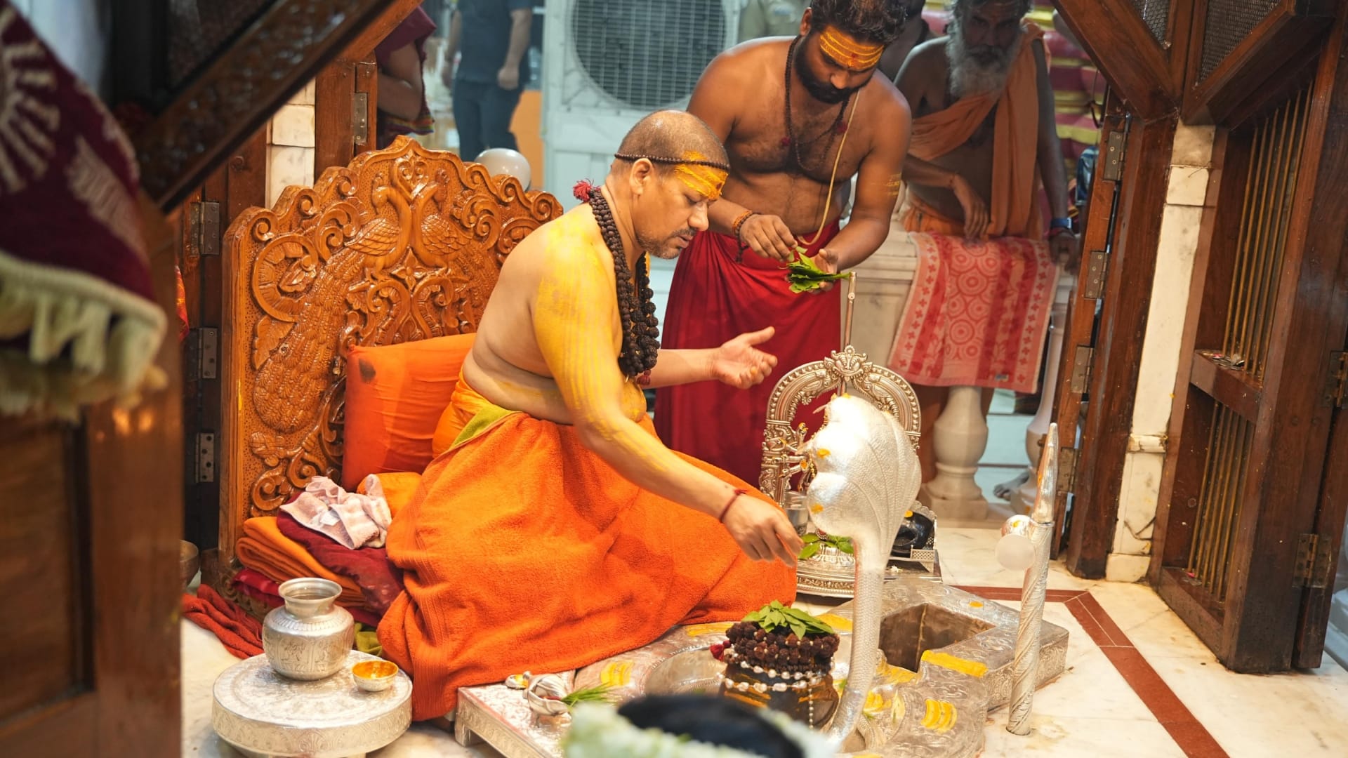 Sawan 2026 Begins with Powerful Auspicious Yogas Check the Ideal Muhurat for Lord Shiva Worship