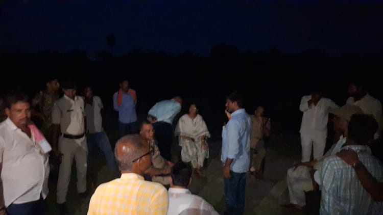 Bihar: मुजफ्फरपुर में झंडा जुलूस को लेकर दो समुदायों में हिंसक झड़प, थाना प्रभारी समेत कई पुलिसकर्मी घायल