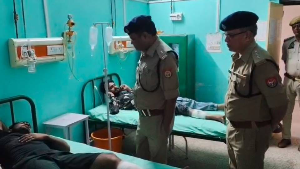 Police caught three cow smugglers during encounter in Sultanpur two injured after being shot in leg