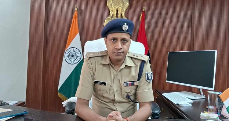 Bihar: मुजफ्फरपुर में महावीरी झंडा जुलूस पर पथराव, 29 नामजद और 200 अज्ञात पर FIR, पांच गिरफ्तार