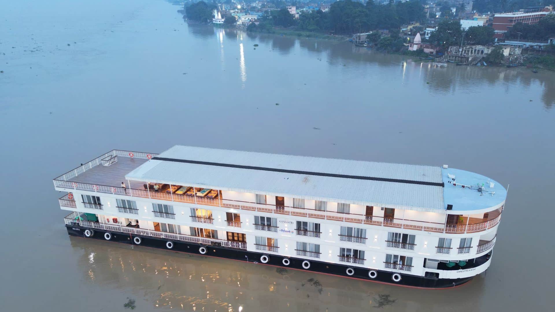 Ganga Aarti on Gangotri cruise perform by Three monks and yoga will be performed on deck in varanasi