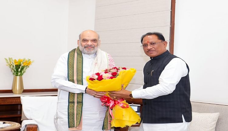 केंद्रीय गृह मंत्री अमित शाह से मिले CM साय: छत्तीसगढ़ में नक्सल उन्मूलन अभियानों और उपलब्धियों की दी जानकारी