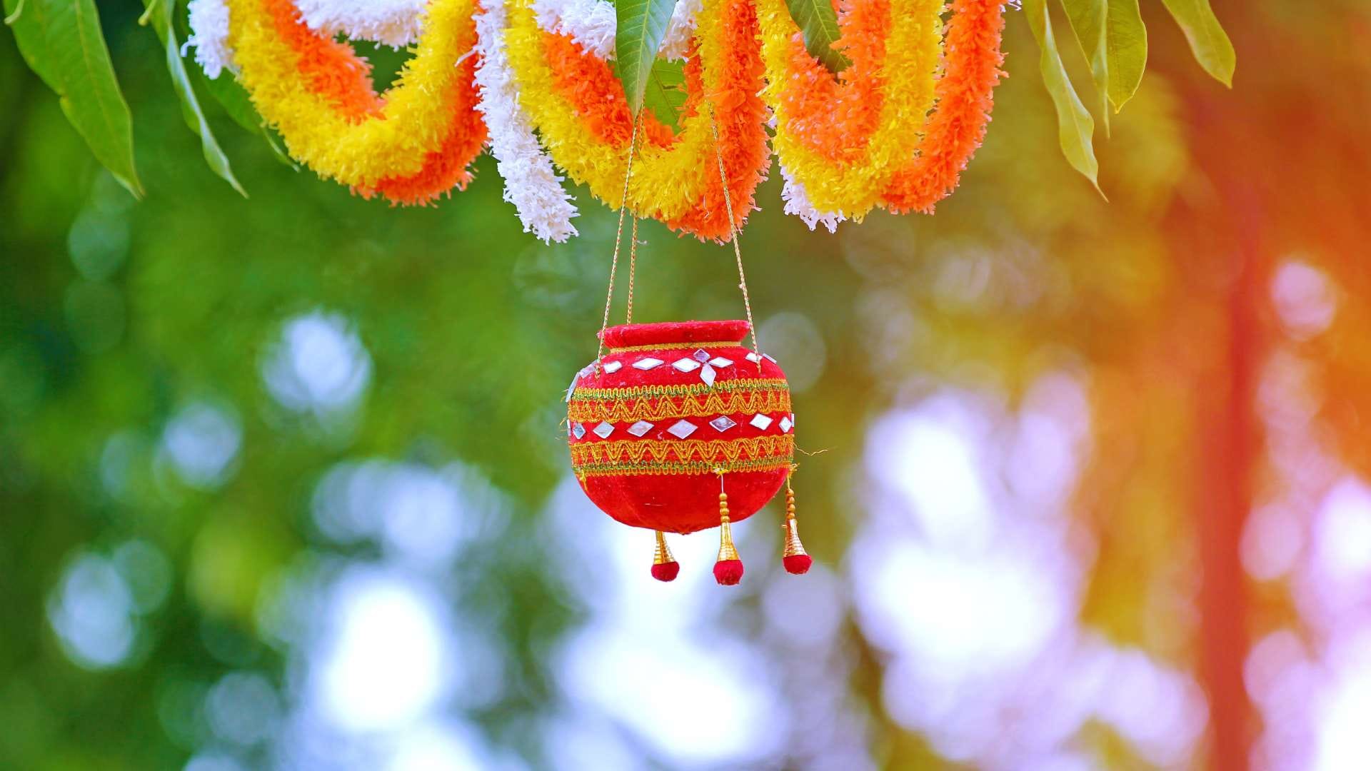 Dahi Handi 2025 date and history know shri krishna leela dahi handi 2025 mein kab hai