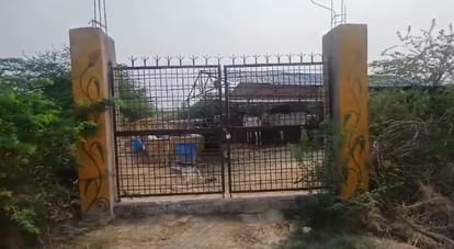 Kanpur Shivrajpurs cowshed is at the mercy of God mute animals are struggling with mismanagement